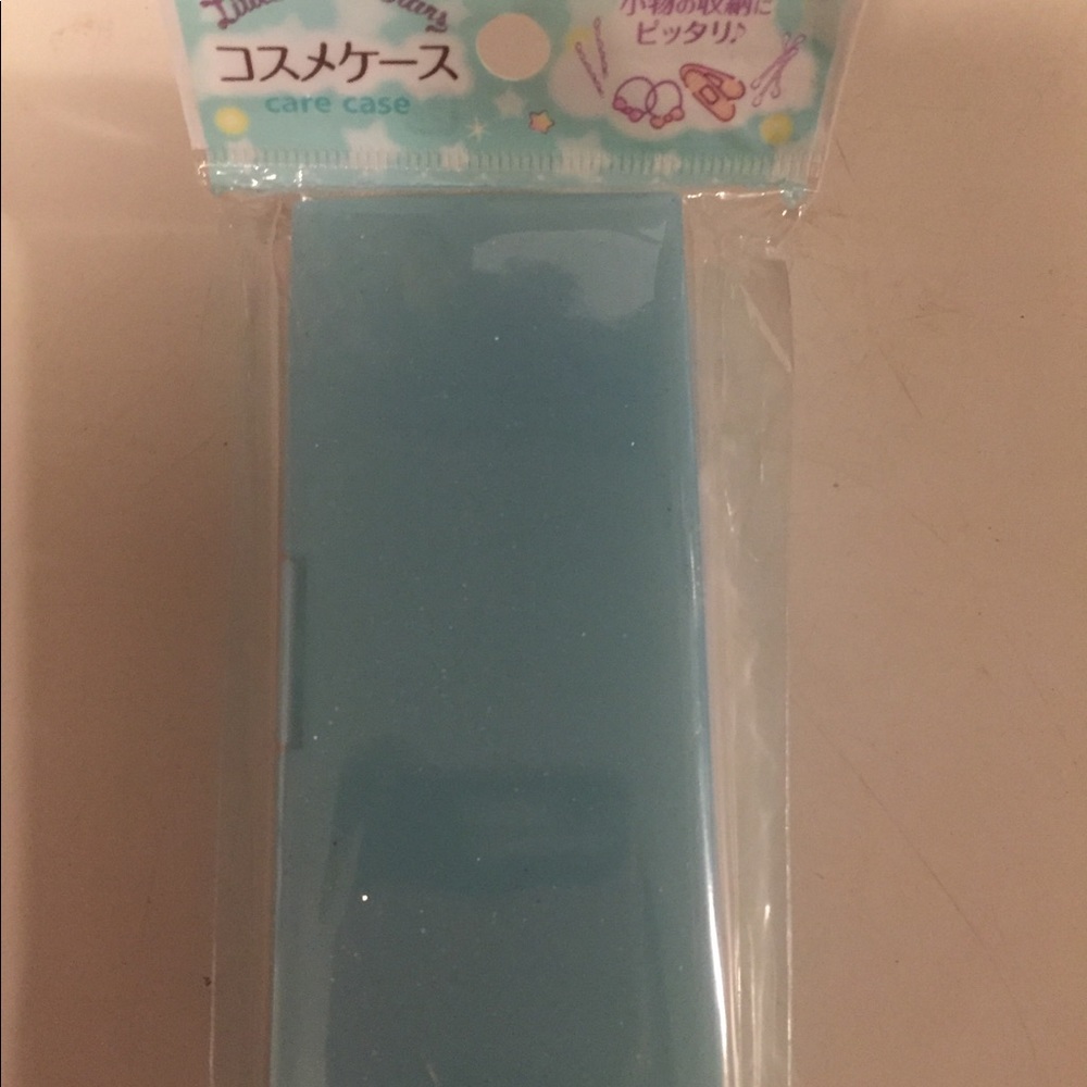 2/$15 Hello Kitty Bundle - Picture 5 of 6